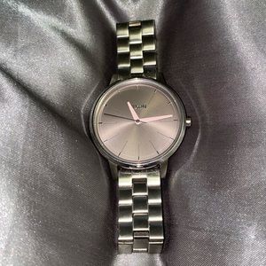 Nixon Watch The Kensington Movin Out